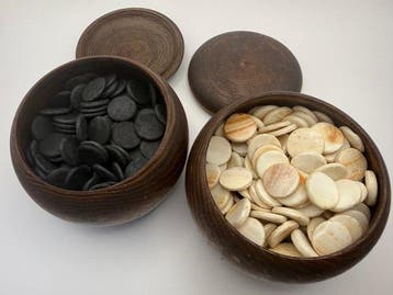 Bordspel - Japanese Go Stones with Wooden Go Bowls -