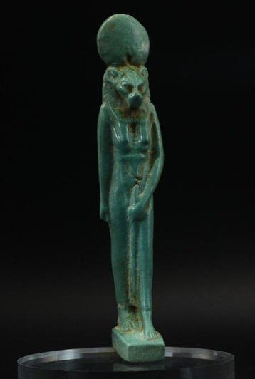 Oud-Egyptisch Faience Tall Figure talisman van de godin