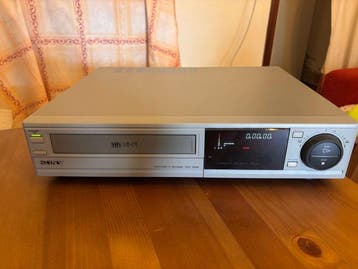 Sony SVO-1520P Professional VHS Hi-Fi Videocassette Recorder