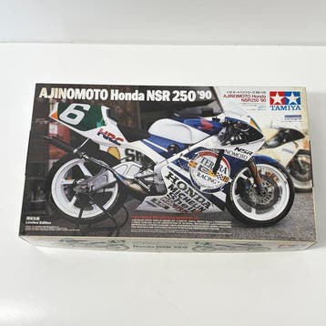 Tamiya 1:12 - Modelbouwdoos - Honda NSR 250 90 - Vintage, Nieuw