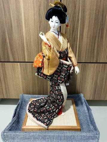 Unbranded - Pop Geisha-style standing doll - 1990-2000 -