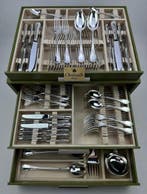 Christofle - Tafelservies voor 12 (126) - Marly - Verzilverd, Antiek en Kunst, Antiek | Meubels | Tafels