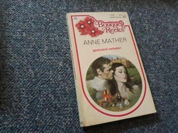 Gesluierd verleden - Mather, Verzenden, Gelezen
