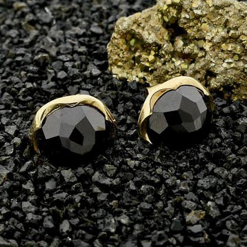 Gouden oorstekers met granaat (Oorbellen), Sieraden, Tassen en Uiterlijk, Oorbellen, Gebruikt, Ophalen of Verzenden, Met edelsteen