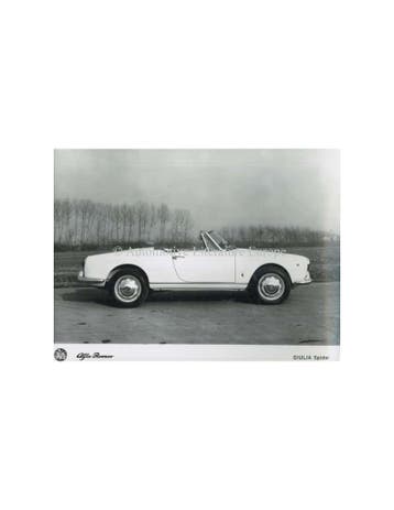 1962 ALFA ROMEO GIULIA SPIDER PERSFOTO, Nieuw, Alfa Romeo, Author