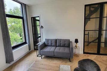 Studio Regentesselaan in Den Haag, 50 m² of meer, Den Haag