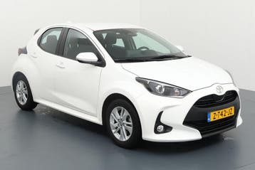 Private Lease - Toyota Yaris - Hybrid 115 Active 5d, Gebruikt, Met garantie (alle), Hybride Elektrisch/Benzine, Yaris