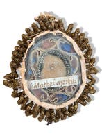 Reliekhouder - glas, koperdraad en cartouche, zijde -