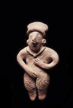 Precolumbiaans - Colima Staande figuur in aardewerk Met