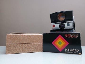 Polaroid SX-70 Land Camera Sonar AutoFocus – Luxe Chroom &, Nieuw
