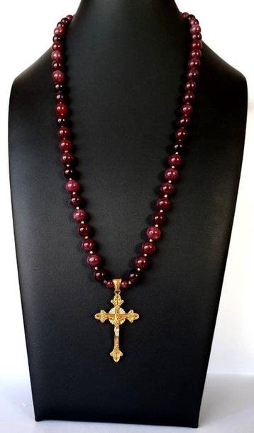 Granaat – christelijke halsketting – Kruis met fleurons –