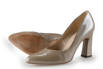 Peter Kaiser Pumps in maat 38 Beige, Kleding | Dames, Peter Kaiser, Pumps, Verzenden, Beige