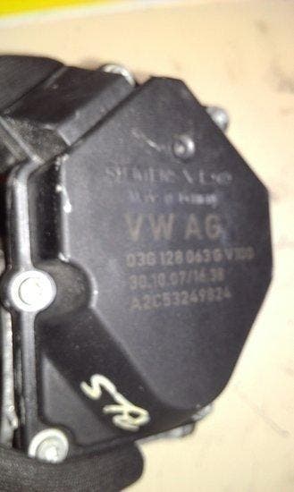 gasklep, gasklephuis, smoorklep, regelaar, 03G128063G, Nieuw