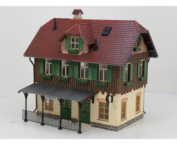 POLA 330901 Bahnhof Schönweiler (Achterberg) gebouwd model, Ophalen of Verzenden, Gebruikt