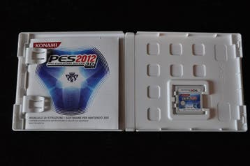 PES 2012 3D Nintendo 3DS, Spelcomputers en Games, Games | Nintendo 2DS en 3DS, Verzenden, Nieuw