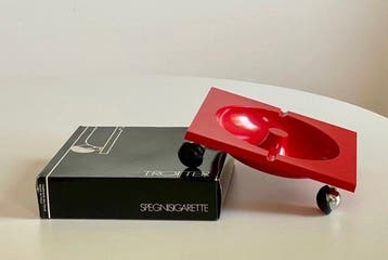 Renzo Mori Design 1970 - Asbak - Trotter - Plastic - Vintage