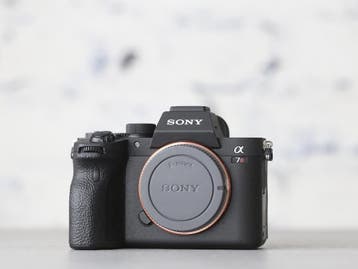 Sony A7R IV A - nieuwstaat - 1 jaar garantie!, Ophalen of Verzenden, Zo goed als nieuw, Systeemcamera, Sony