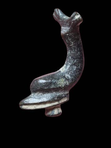 Oud-Romeins Brons Rare Dolphin Statue (Part of Fibula)