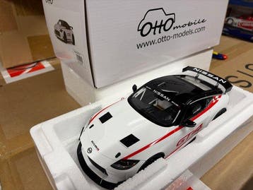 Otto Mobile 1:18 - Model sportwagen - NISSAN Z GT4 -, Nieuw