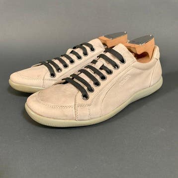Prada Low-top Sneaker UK 6.5 - Sneakers - Maat: EU 40.5, Nieuw