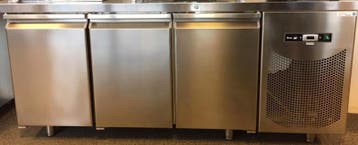 Showroommodel Roeder 3-deurs koelwerkbank, R290, Ophalen, Gebruikt, Koelen en Vriezen
