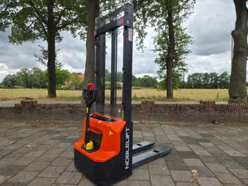 NOBLELIFT PSE12B | 2023 | 200 uur | Elektrische Stapelaar, 1000 tot 2000 kg, Elektrisch, Stapelaar, Noblelift