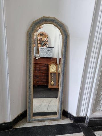 Vintage Facettenspiegel – Rahmen in Wischoptik – Flurspiegel