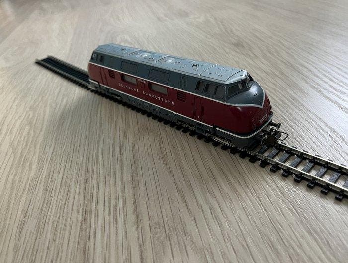 Trix H0 - 2260 - Diesellocomotief (1) - V200 035 - DB, Hobby en Vrije tijd, Modeltreinen | H0