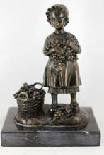 Beeld, Meisje met druiven - 17 cm - Brons, Antiek en Kunst