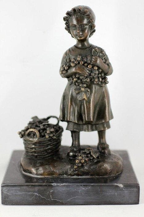 Beeld, Meisje met druiven - 17 cm - Brons, Antiek en Kunst, Curiosa en Brocante