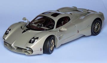 Pocher 1:8 - Model sportwagen - Pagani Utopia (modellino, Nieuw