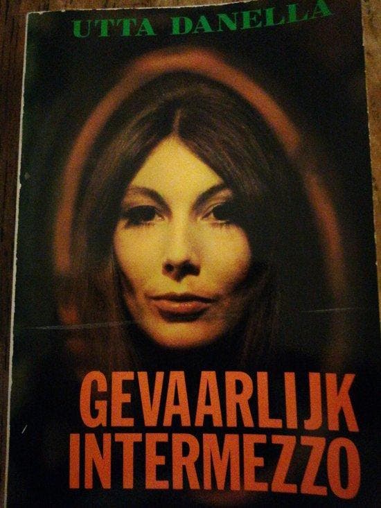 Gevaarlyk intermezzo - U. Danella 9789023591344 U. Danella, Boeken, Literatuur, Gelezen, Verzenden