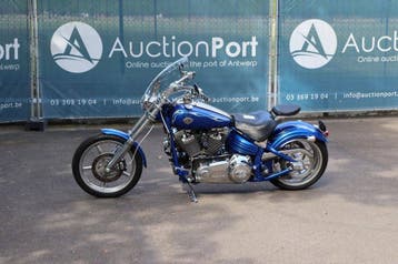 Veiling: Motor Harley-Davidson ROCKER C Benzine 2009, Chopper