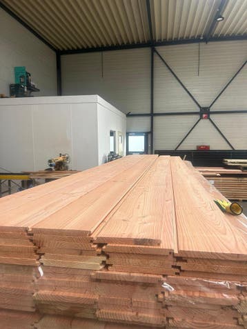Douglas wisselsponning/dakbeschot 1.8x19,5x300/400 cm, Verzenden, Nieuw, 250 cm of meer, Planken