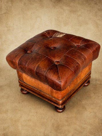 stile chesterfield - Poef - Leder, Hout - Poef van leer