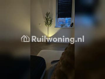 Flat Amsterdam zoekt ruim huis in Purmerend (Noord-Holland), Amsterdam