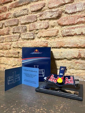 Red Bull Racing - Formula One - 2007 - Schaal 1:12, Nieuw