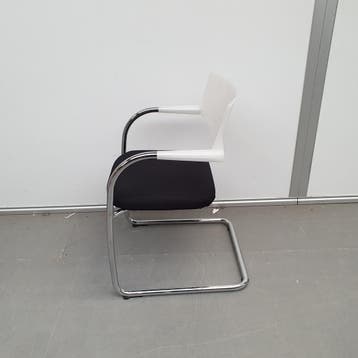 Vitra Visavis vergaderstoel - zwarte stof (alleen per set), Huis en Inrichting, Ophalen of Verzenden, Nieuw