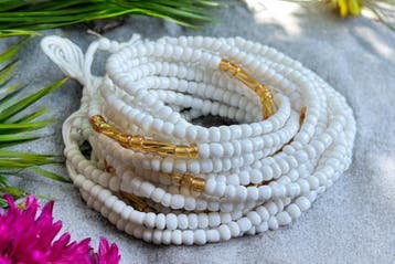 Waist Beads / Afrikaanse Heupketting - Tiosa - Wit / goud (T, Ophalen of Verzenden, Nieuw