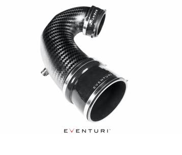 Dit betreft een Eventuri Audi RS3 8Y Turbo inlet, Verzenden