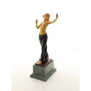 EEN BRONZEN HOUTEN SCULPTUUR VAN EEN JONGE VROUW (Interieur), Verzenden, Nieuw