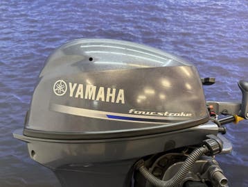 “Yamaha 8 pk | Buitenboordmotor | Kortstaart | Nieuwstaat”, Watersport en Boten, 5 tot 10 pk, Viertaktmotor, Ophalen of Verzenden