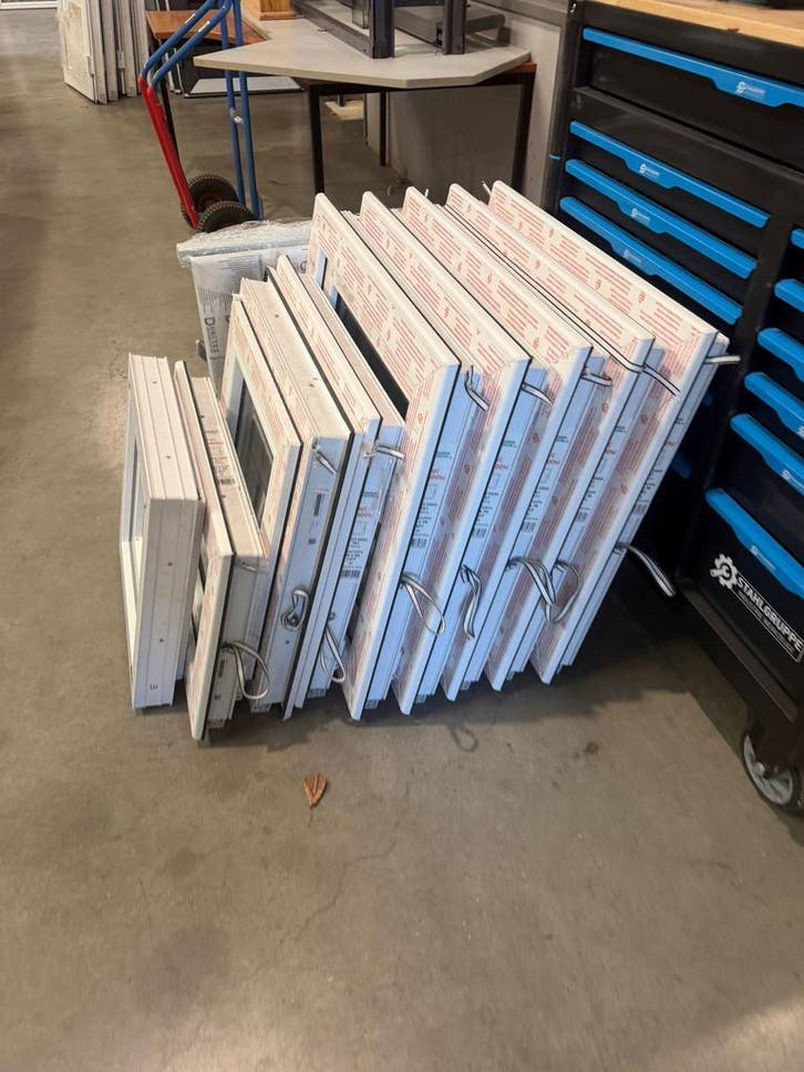 Draaikiep raam kozijn, Doe-het-zelf en Verbouw, Kozijnen en Schuifpuien, Inclusief glas, Nieuw, Kunststof, Raamkozijn, Minder dan 75 cm