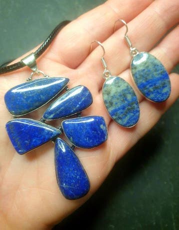 lapis lazuli - 2-delige sieradenset - Ketting en oorbellen, Verzamelen, Mineralen en Fossielen