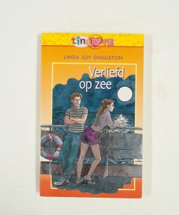 Tina Topper 22 Verliefd, Verzenden, Gelezen