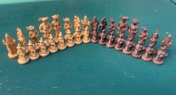 Schaakspel - Complete renaissance figuurschaakset van resin
