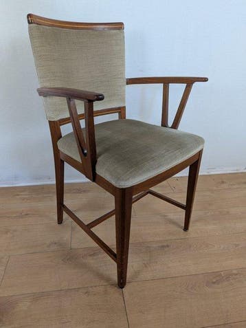 Stoel - Hout, Textiel - Een vintage fauteuil.