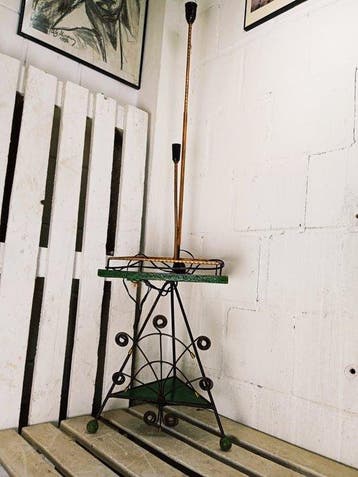 Statief vloerlamp - Vintage Poolse vloerlamp met bijzettafel