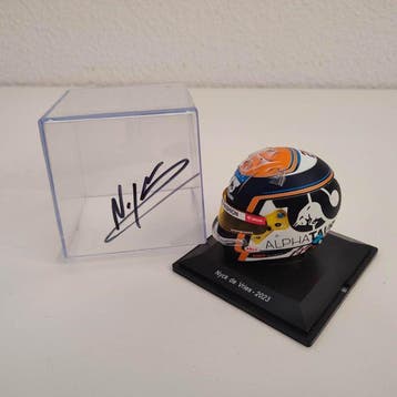 AlphaTauri - Nyck De Vries - 2023 - Schaal 1:5 helm, Nieuw