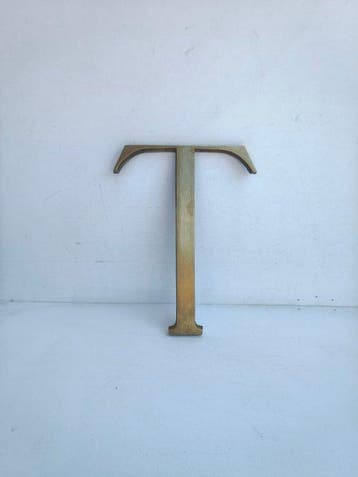 Letter T - Reclamebord - Verguld messing